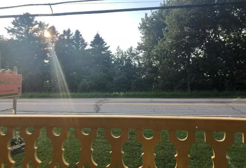 Aamiaismajoitus (B&B) Gite De La Baie Hatée