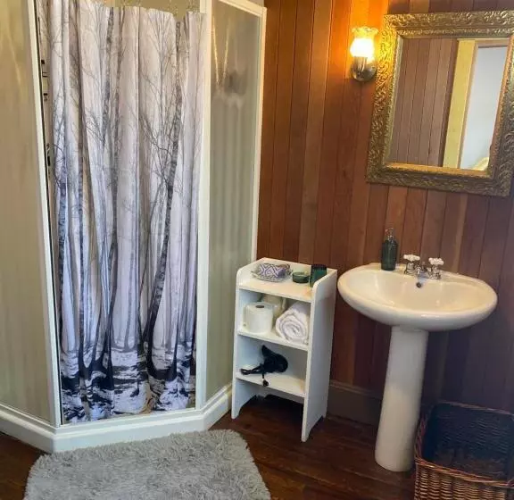 Aamiaismajoitus (B&B) Gite De La Baie Hatée