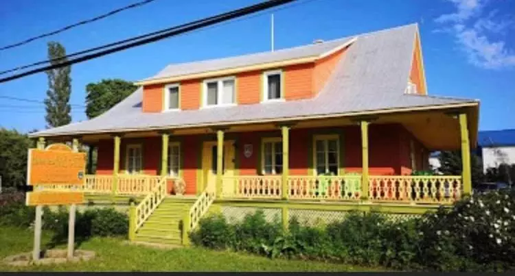 Aamiaismajoitus (B&B) Gite De La Baie Hatée