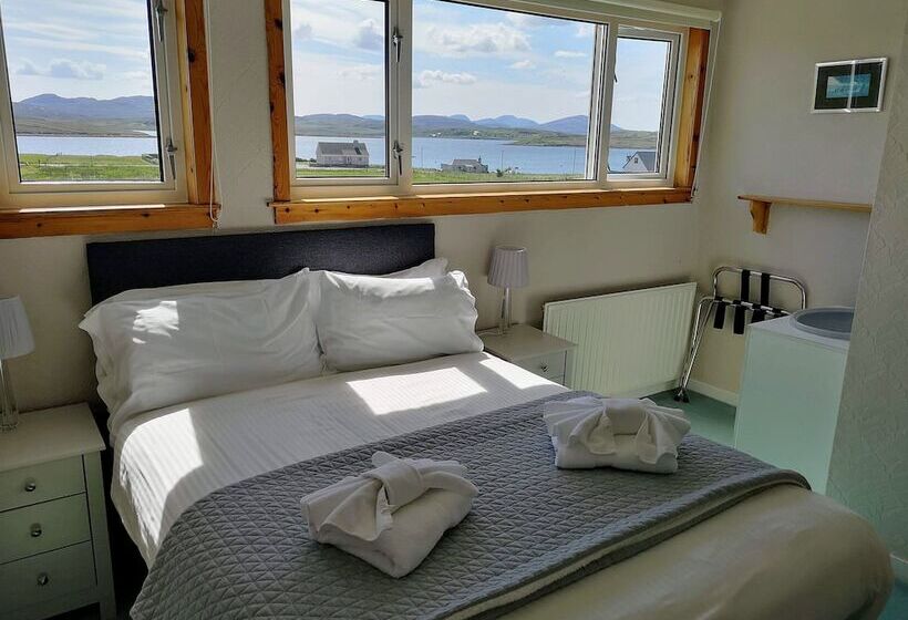 Bed and Breakfast Loch Roag Guest House & Eshcol Guest House