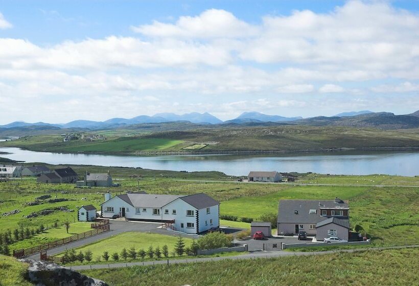 Bed and Breakfast Loch Roag Guest House & Eshcol Guest House