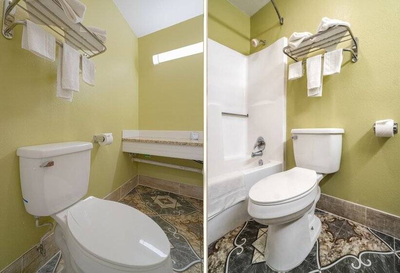 Отель Aransas Bay Inn & Suites Corpus Christi by OYO