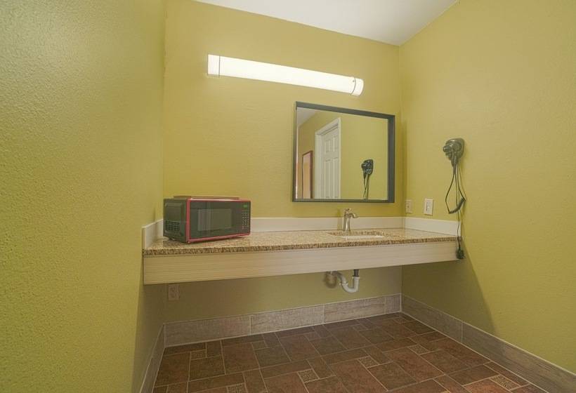 Отель Aransas Bay Inn & Suites Corpus Christi by OYO