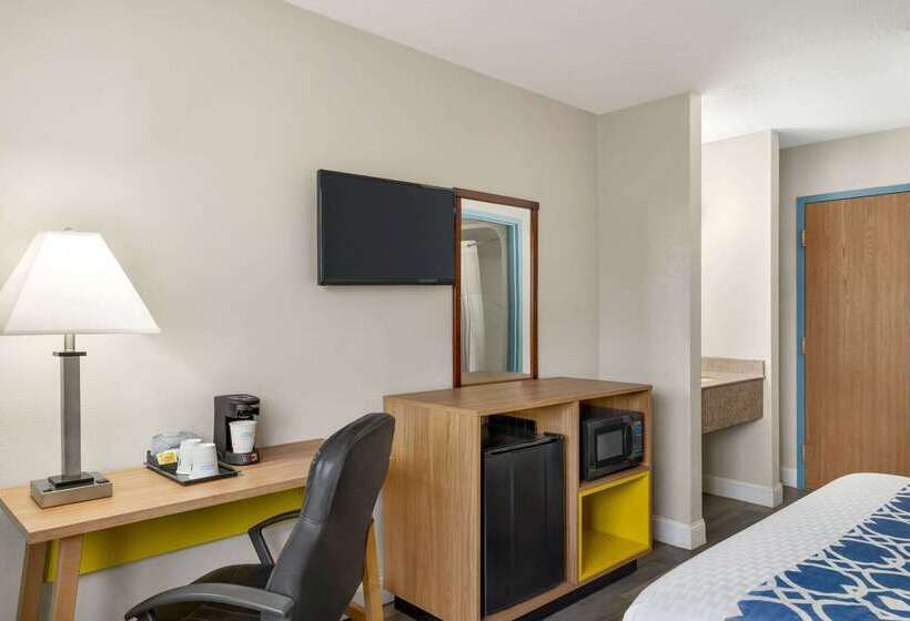 בית מלון כפרי Days Inn By Wyndham Canastota Verona