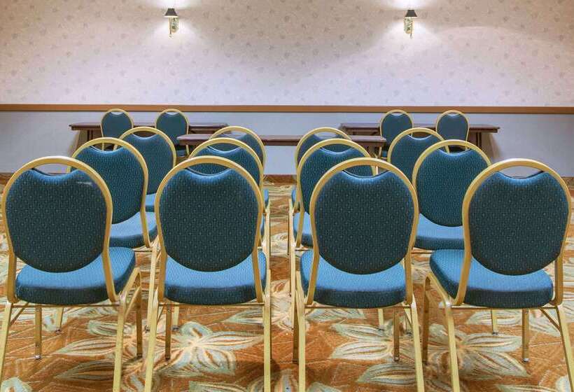 בית מלון כפרי Days Inn By Wyndham Canastota Verona