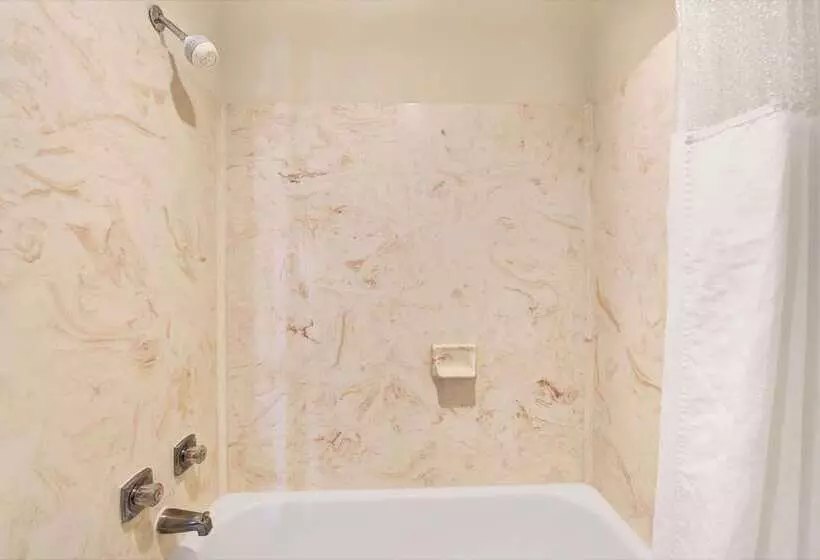 ホテル Days Inn By Wyndham Dallas Plano