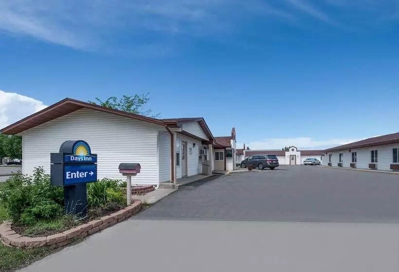 Отель Days Inn By Wyndham Jamestown