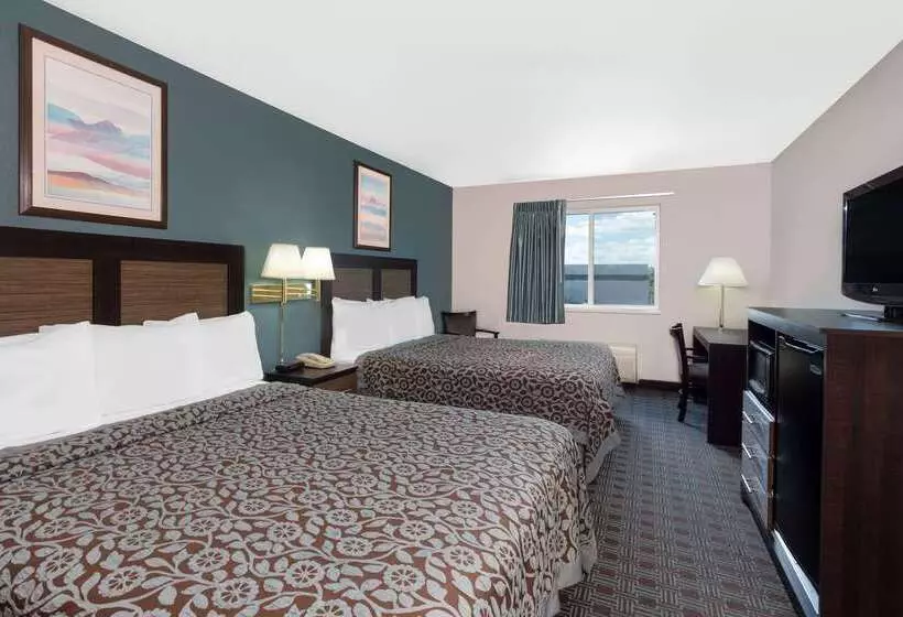 בית מלון כפרי Days Inn By Wyndham Neenah