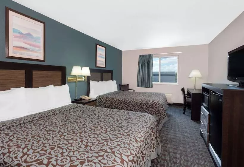 בית מלון כפרי Days Inn By Wyndham Neenah