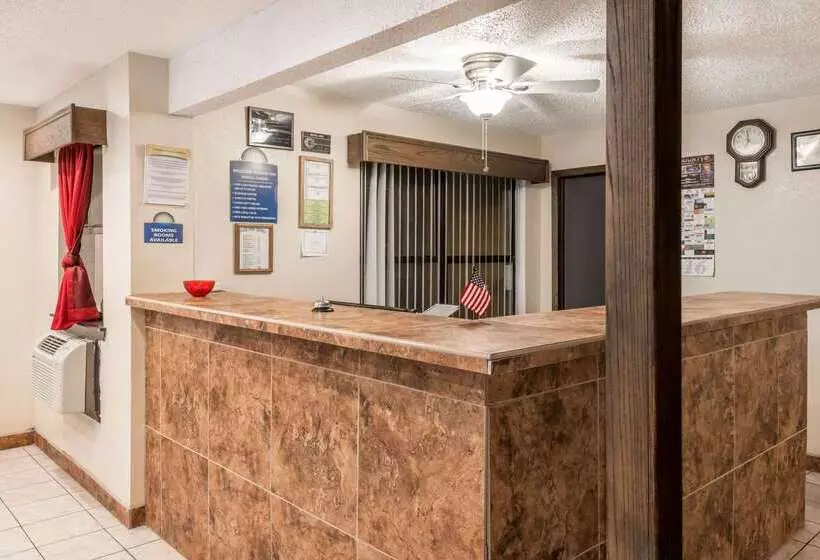 ホテル Days Inn By Wyndham Russell