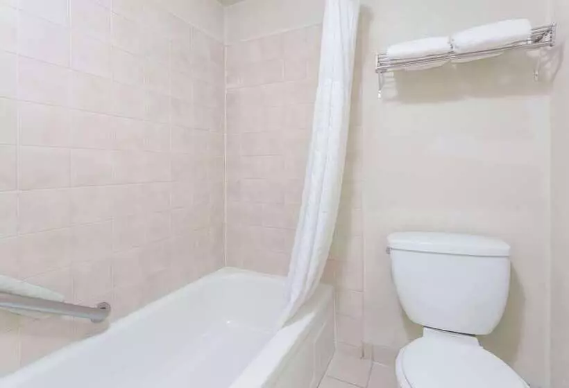 호텔 Days Inn By Wyndham In San Bernardino