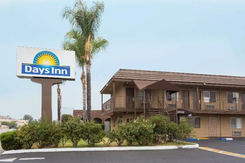 호텔 Days Inn By Wyndham In San Bernardino