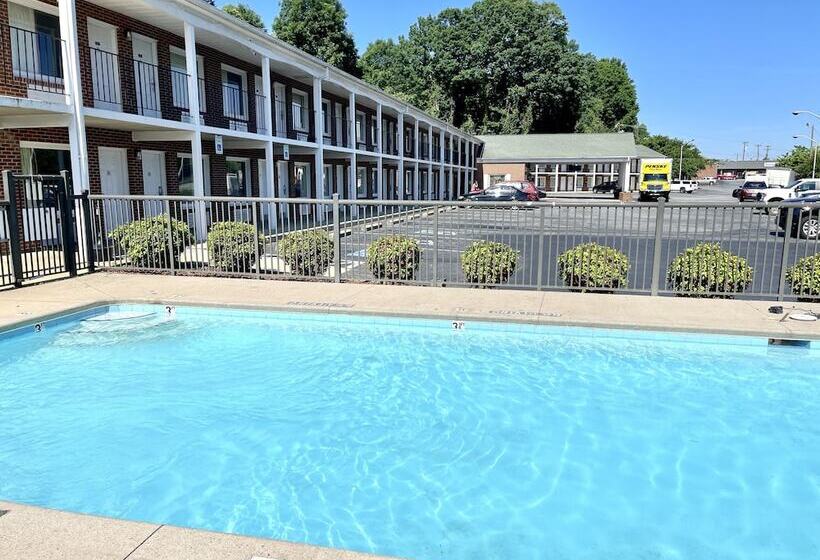 فندق Hamilton Inn Jonesville I77