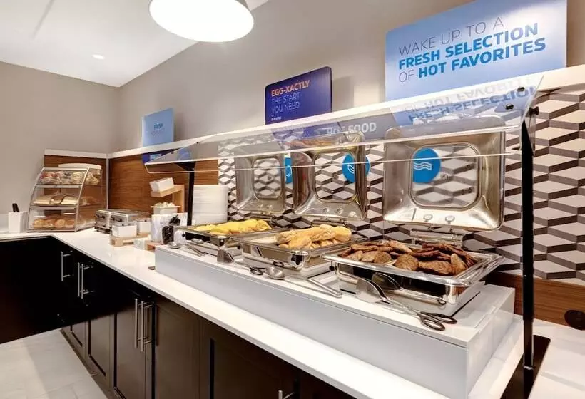 هتل Holiday Inn Express & Suites   Kansas City Ku Medical Center, An Ihg