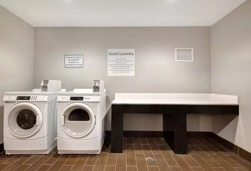 هتل Holiday Inn Express & Suites   Kansas City Ku Medical Center, An Ihg