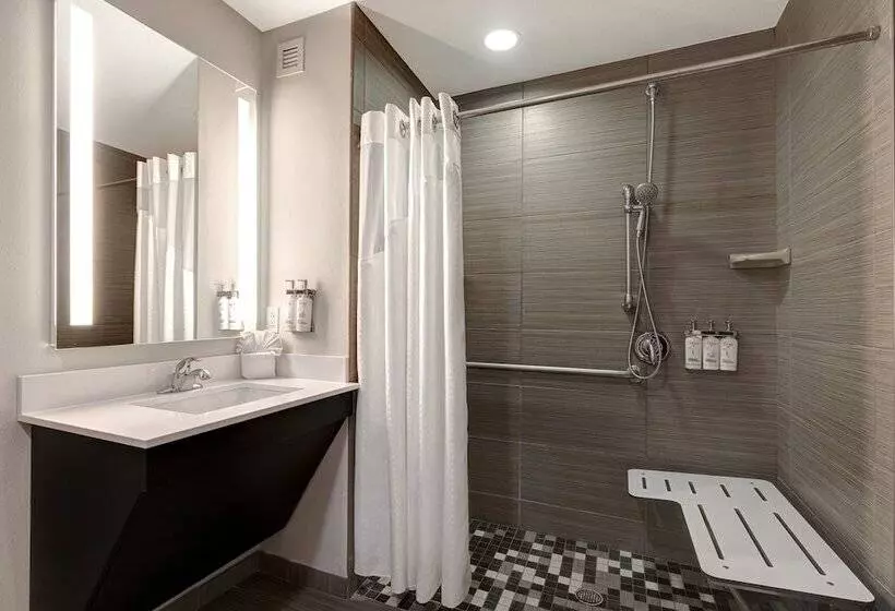 هتل Holiday Inn Express & Suites   Kansas City Ku Medical Center, An Ihg