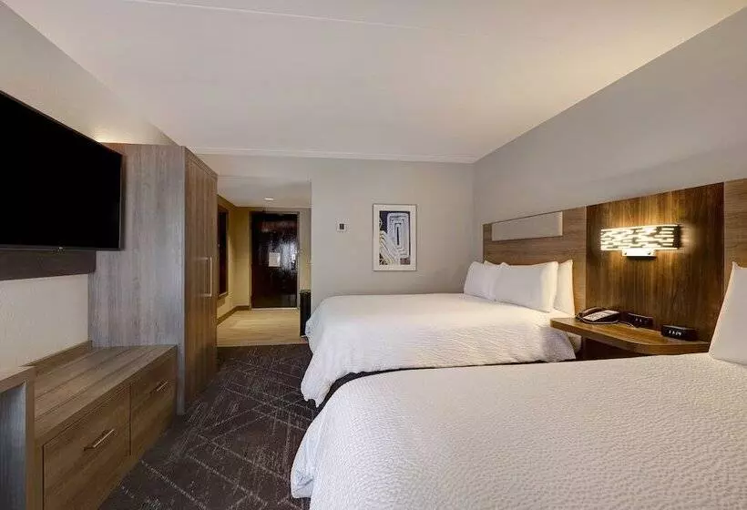 هتل Holiday Inn Express & Suites   Kansas City Ku Medical Center, An Ihg