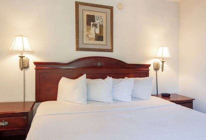 فندق Studio City Court Yard