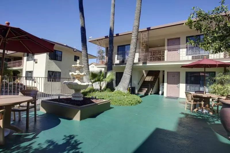 ホテル Studio City Court Yard