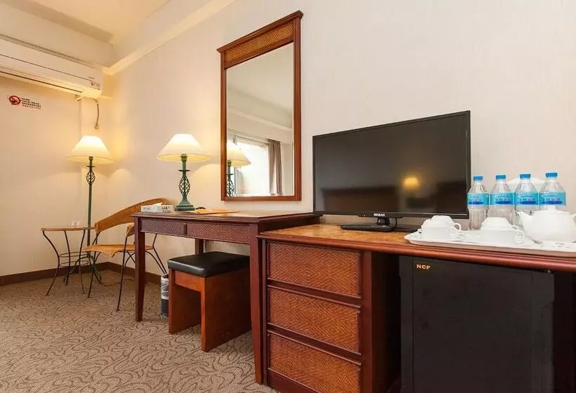 هتل Fujiyeh Chipen Hot Spring Resort