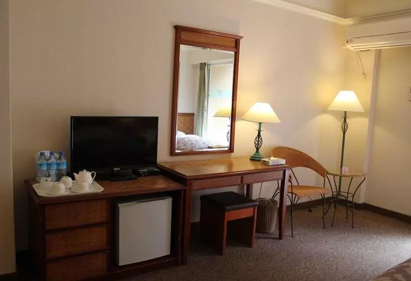 هتل Fujiyeh Chipen Hot Spring Resort