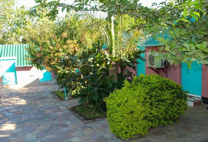 پانسیون Luna Lodge