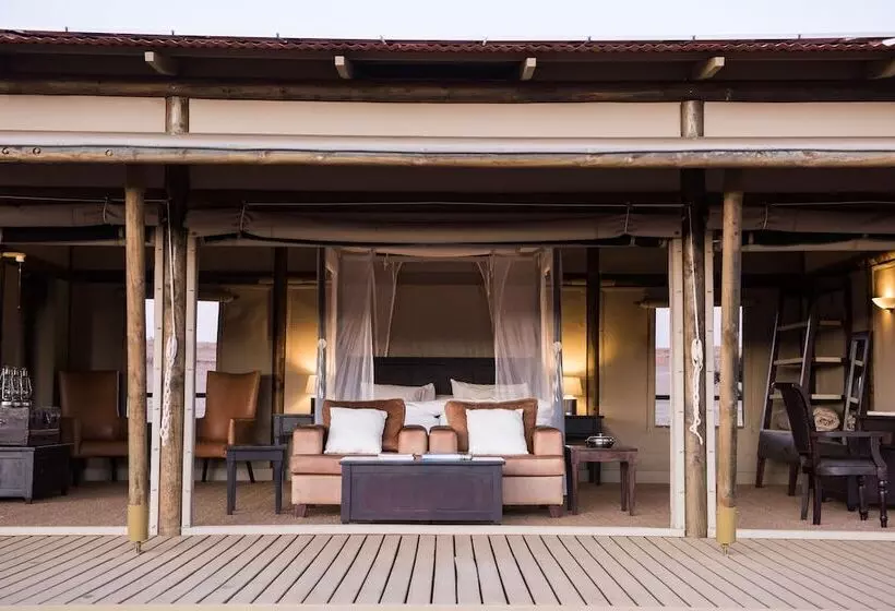 هتل Wolwedans Private Camp