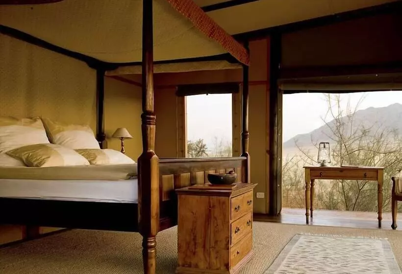 هتل Wolwedans Private Camp