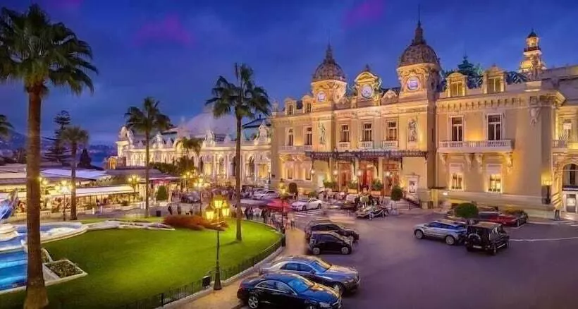 پانسیون Dans Les Nuages