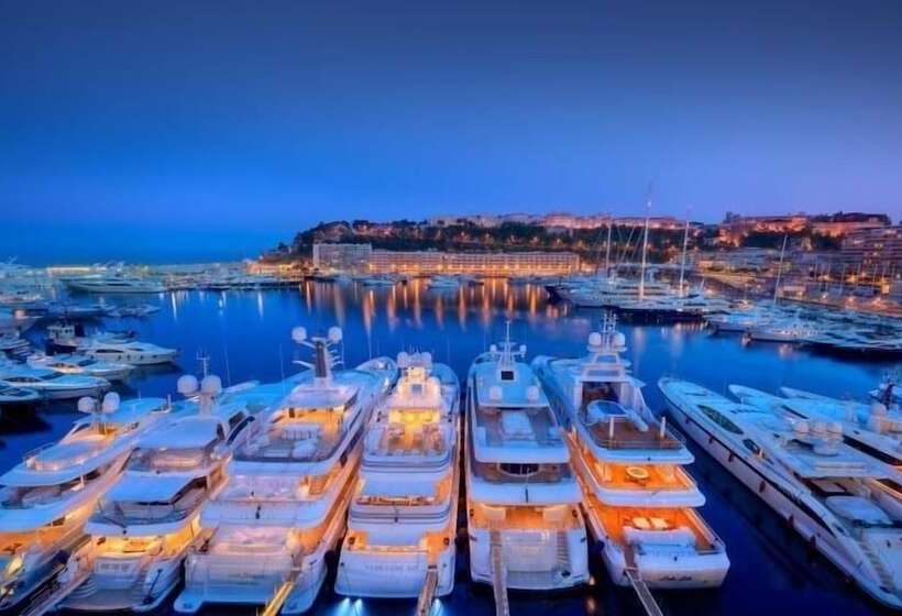 بنسيون Dans Les Nuages