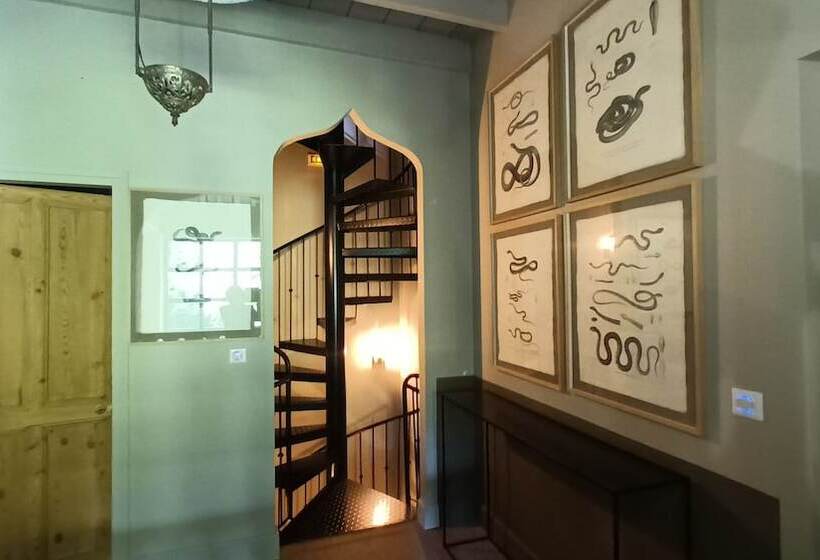 Pension Le Complot   Maison Privée à Avignon