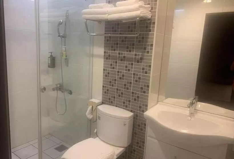 پانسیون Oec Hostel