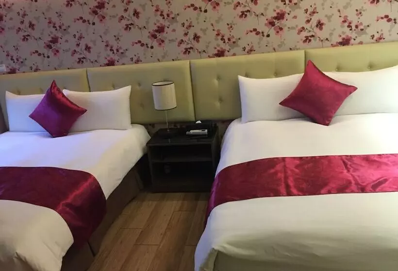 پانسیون Oec Hostel