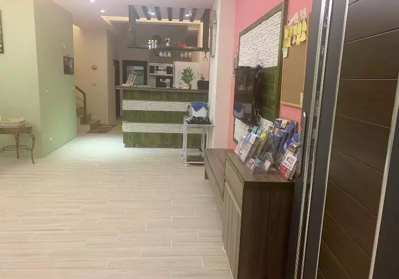 پانسیون Oec Hostel