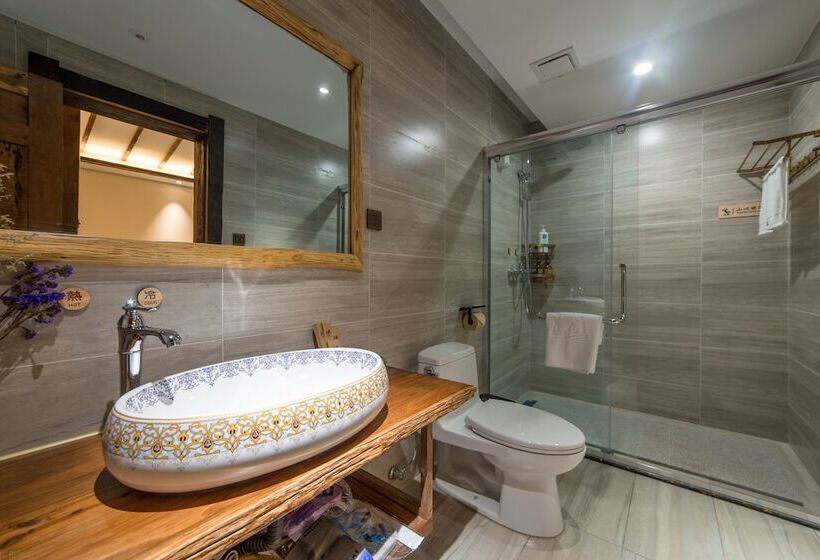 Пансион Puer Xiangtu Story Manor