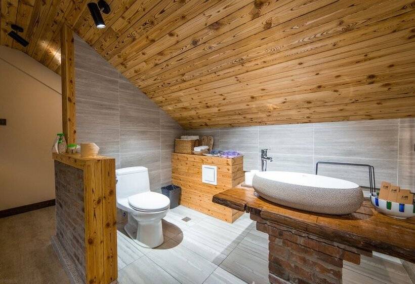 Пансион Puer Xiangtu Story Manor