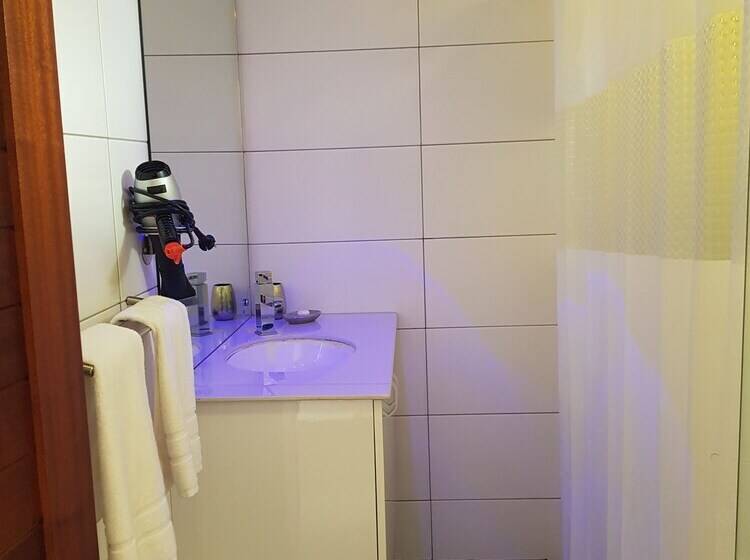 پانسیون Royal Attitude Business Complex