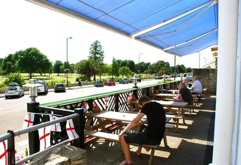 Majatalo The Jolly Sailor