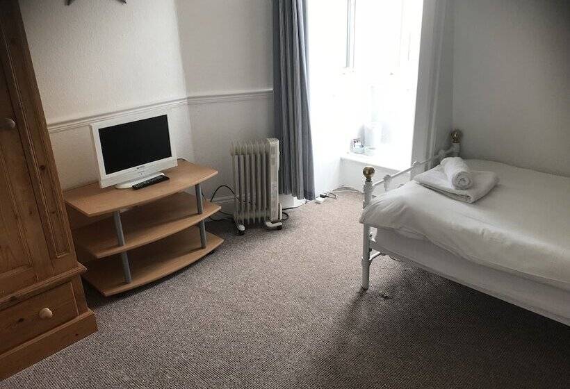 פנסיון The Jolly Sailor