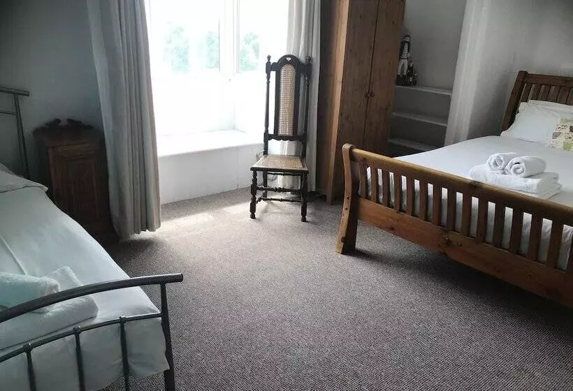 Majatalo The Jolly Sailor