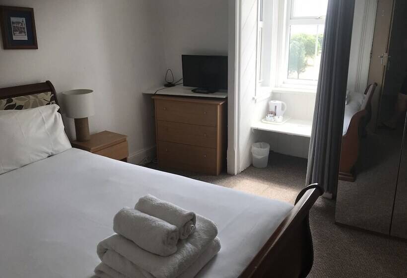 פנסיון The Jolly Sailor