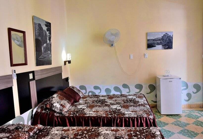 هتل Juanita Y Rafael