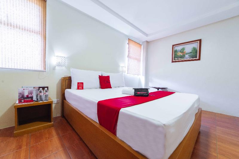 ホテル Reddoorz Plus @ Mahogany Avenue Tagaytay