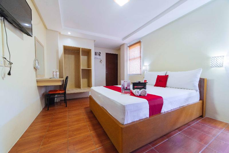 ホテル Reddoorz Plus @ Mahogany Avenue Tagaytay