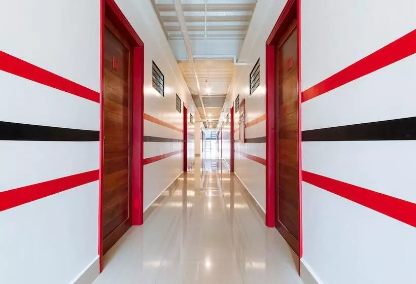 هتل Reddoorz Plus Near Ust Manila