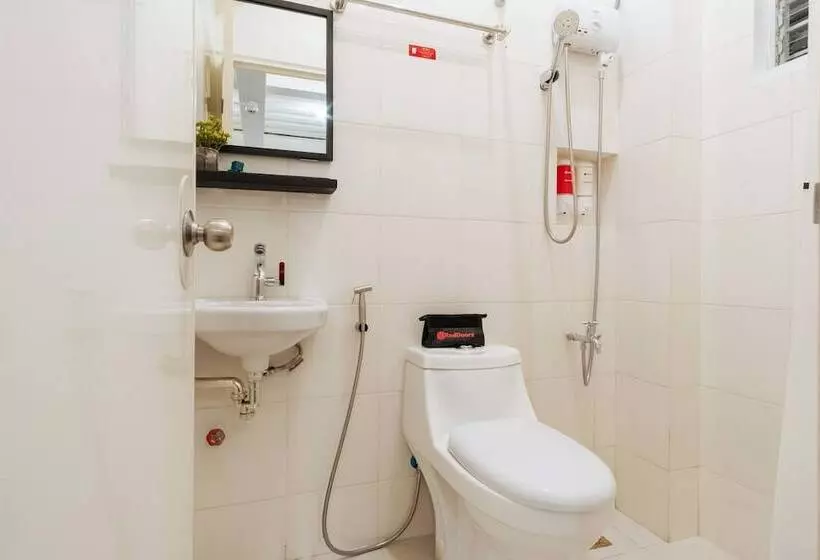 هتل Reddoorz Plus Near Ust Manila