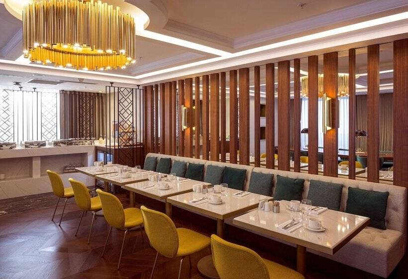 هتل Sheraton Bishkek