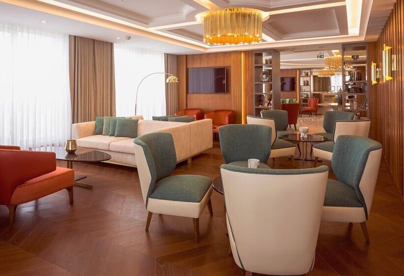 هتل Sheraton Bishkek