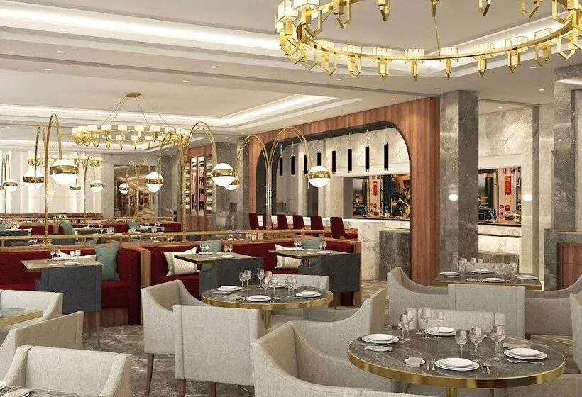 هتل Sheraton Bishkek