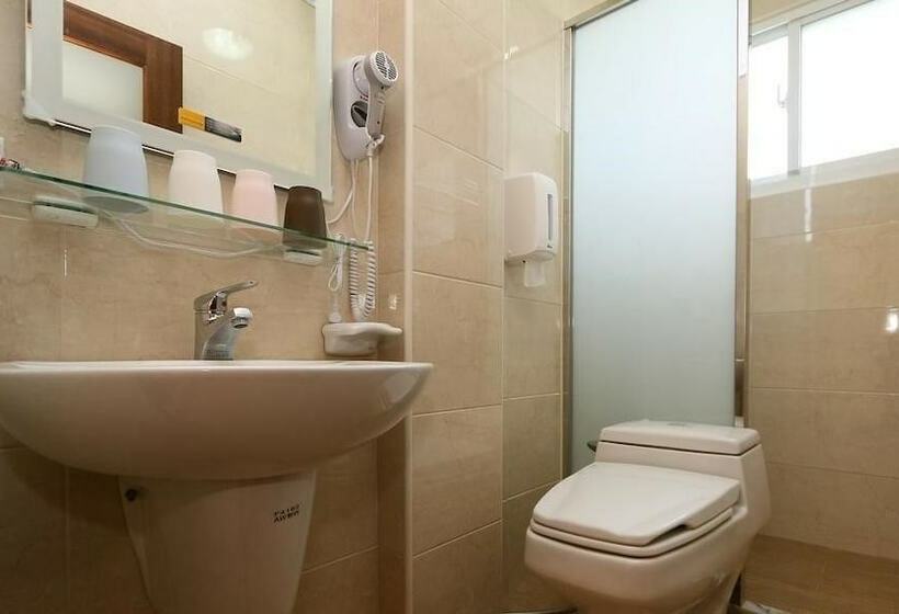 پانسیون 四季逗庭園民宿 All Around The Seasons B&b